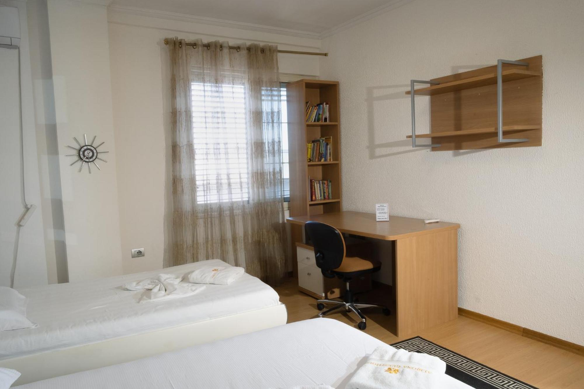 Albjona Guesthouse Tirana Extérieur photo