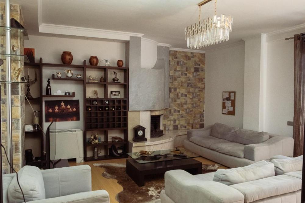 Albjona Guesthouse Tirana Extérieur photo